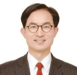 윤덕룡 - 경기도 일자리재단 대표이사