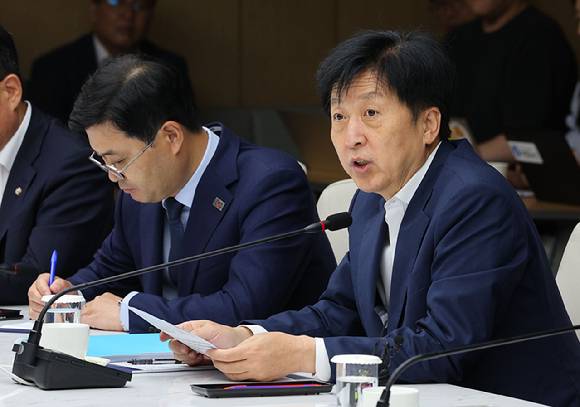 더불어민주당 코스피 5000 특별위원장인 오기형 의원. 오 의원은 '잔여 지분 100%' 의무 공개매수제를 주장해왔으나, 이달 초 당정 협의에 따라 "조금 더 유연하게 가자는 공감대가 형성됐다"고 밝혔다. 다만 아직 구체적인 수치는 밝히지 않았다. [사진=연합뉴스]