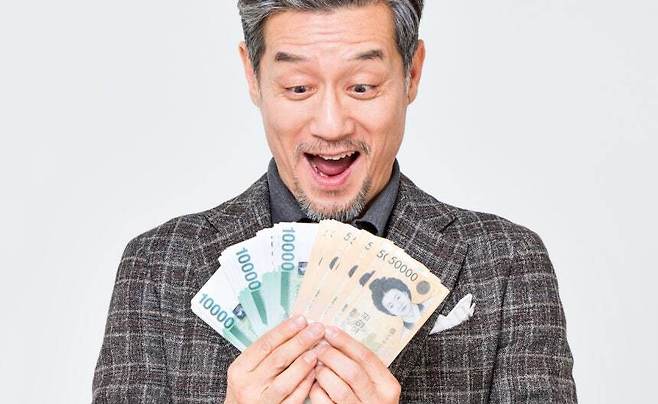 이번 ‘100만엔 보너스’는 일본 경제가 저임금 고착화에서 벗어날 수 있을지를 가늠하는 중요한 분기점으로 평가된다. 게티이미지