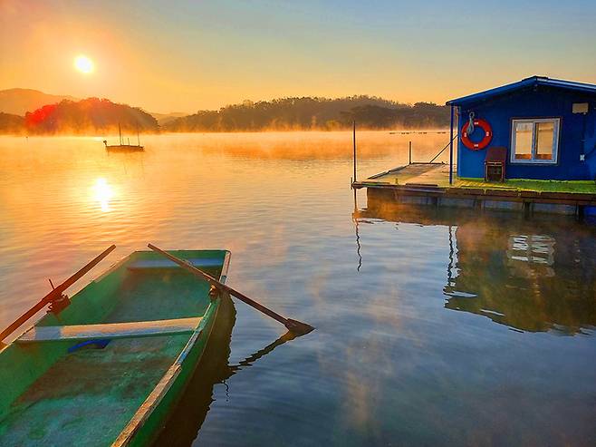 안성 고삼호수 해돋이. 사진=경기관광공사