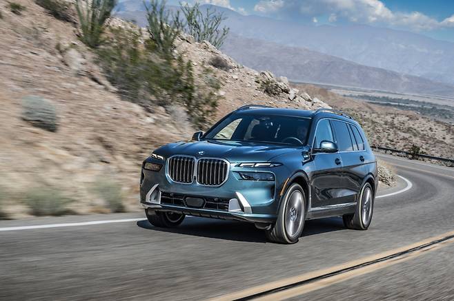 BMW X7