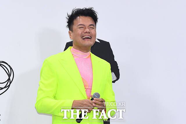 JYP엔터테인먼트 설립자이자 대표 프로듀서인 박진영이 대통령 직속 기구 대중문화교류위원회 위원장으로 발탁됐다. K팝 업계 종사자 중 장관급 정부 직책을 맡는 건 박진영이 최초다. /더팩트 DB