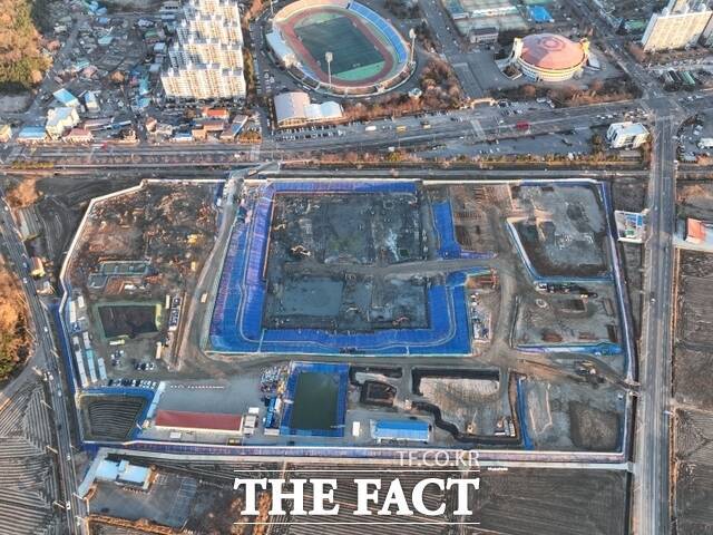 군산시 사정동에 건립 중인 군산전북대병원 공사 현장. /군산시