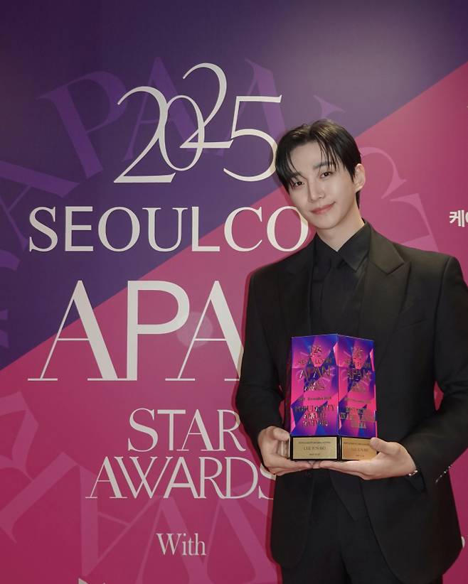 이준호 ‘에이판’ 3관왕 (사진=O3 Collective)