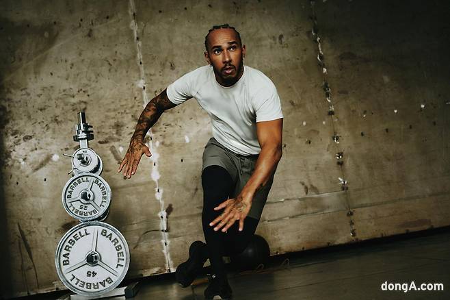 룰루레몬 트레인 컬렉션(루이스 해밀턴)