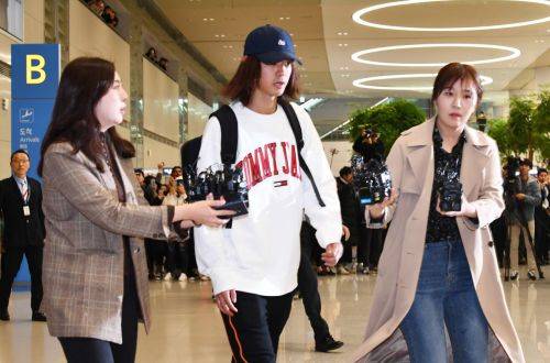 2019년 성범죄를 저지른 연예인 정준영의 '타미진스' 맨투맨 티셔츠&nbsp;