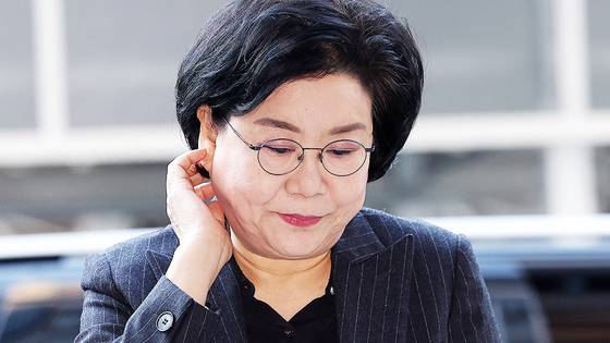 이혜훈 기획예산처 장관 후보자는 30일 "내란은 헌정사에 있어서 안될 분명 잘못된 일"이라며 "당파성에 매몰돼 당시 실체를 제대로 파악하지 못했다"고 밝혔다. 뉴스1