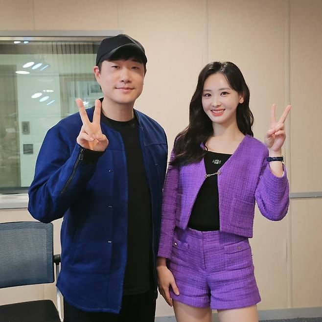 배성재, 김다영