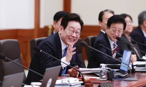 이재명 대통령이 30일 청와대에서 국무회의를 주재하고 있다. 연합뉴스