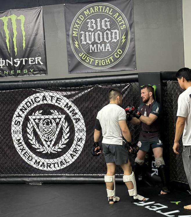 유수영과 메랍 드발리쉬빌리의 스파링 장면. 사진=본인 제공