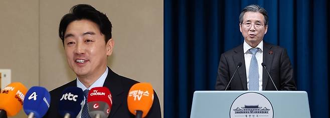 (왼쪽부터) 강훈식 대통령비서실장, 김용범 청와대 정책실장/사진제공=뉴스1, 뉴시스