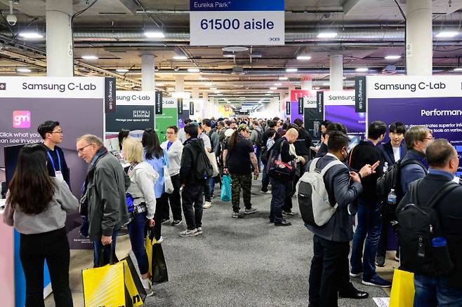지난해 1월 미국 라스베이거스에서 열린 ‘CES 2025’ 당시 삼성전자 C랩 전시관 현장.(사진=삼성전자)