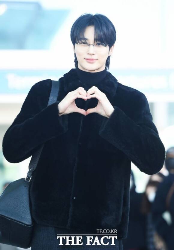 배우 변우석이 새해를 맞아 국내 취약계층 여성청소년들을 위해 1억 원을 기부했다. /더팩트 DB