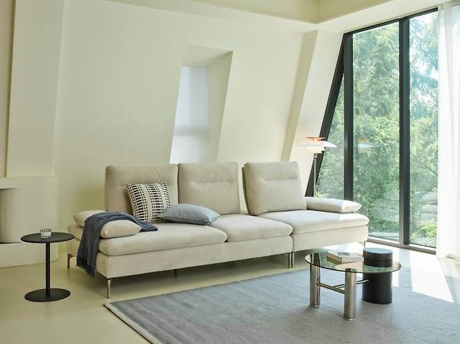 스위브 스윙 소파 한샘 제공