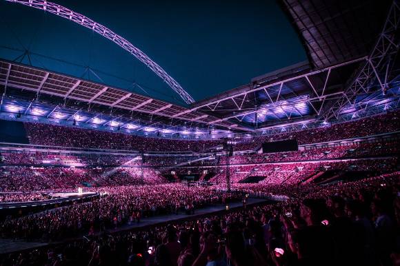 블랙핑크 콘서트가 열린 영국 런던 웸블리 스타디움 전경. [사진=YG엔터테인먼트]