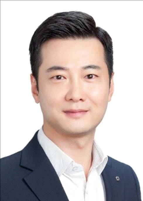 1981년생/ 동국대 경영전문대학원/ 2011년 대신증권 입사/ 2014년 매경이코노미 베스트 자산컨설턴트