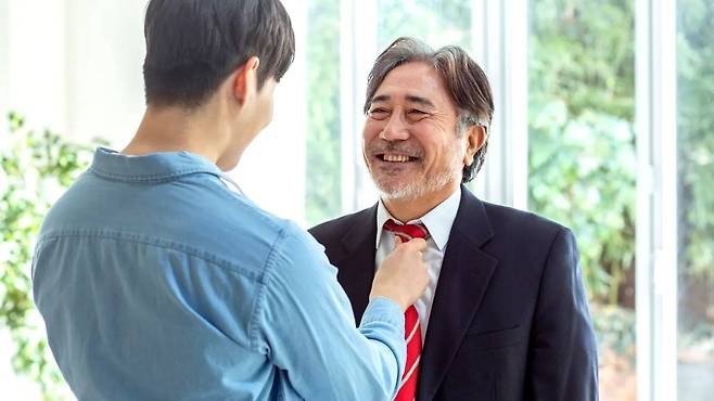 중장년층에게 중요한 것은 당장의 재취업이 아닌, 시간이 갈수록 임금이 상승하는 경로에 올라서는 전략이다. 게티이미지