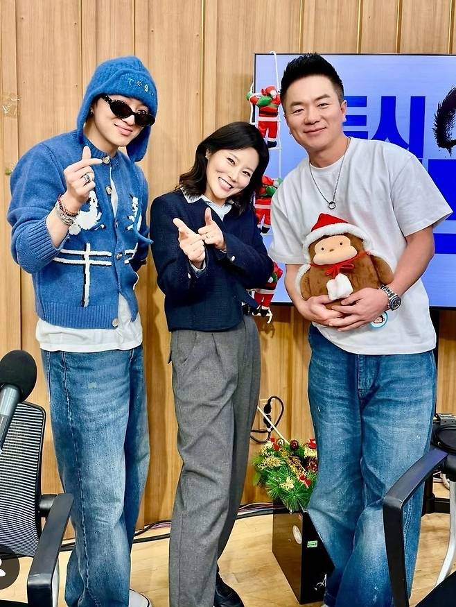강승윤, 신유진, 김태균 (SBS 파워FM ‘두시탈출 컬투쇼’ 공식 소셜네트워크서비스 계정)