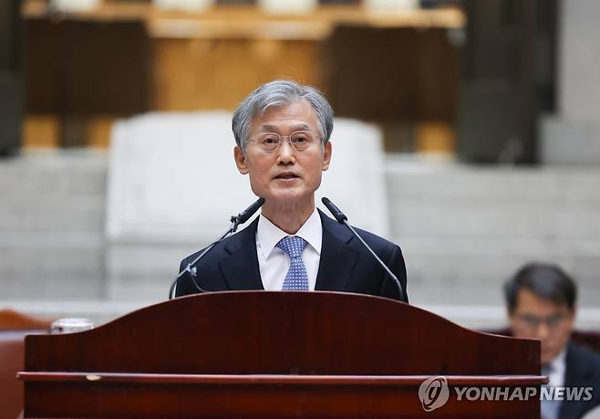 발언하는 조희대 대법원장 (서울=연합뉴스) 윤동진 기자 = 조희대 대법원장이 2일 서울 서초구 대법원에서 열린 2026년 대법원 시무식에서 발언하고 있다. 2026.1.2 mon@yna.co.kr