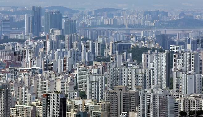 서울 남산에서 바라본 시내 아파트 모습. 사진=뉴스1
