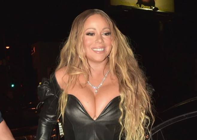 2000년대 후반부터 2010년대 초반까지, ‘뚱뚱해진’ 머라이어 캐리의 체중 변하는 하루가 멀다 하고 기사화됐고, 이를 조롱하는 2차 콘텐츠로 반복돼 온라인 전역으로 퍼졌다. “왜 저렇게 뚱뚱해?”, “살 찌더니 예전 같지 않네”, “자기관리도 안하는 가수”, “나이 먹고 한 물 갔네”같은 표현들이 때로는 외설적인 형태로까지 따라붙었다. [게티이미지]