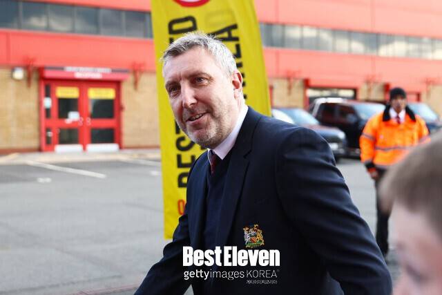 제이슨 윌콕스 디렉터