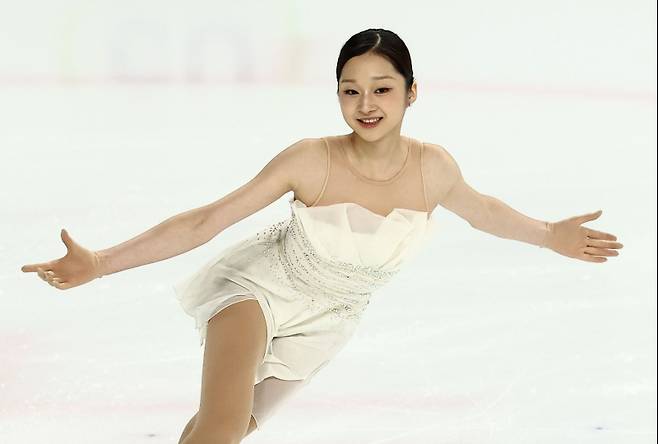 연기 펼치는 신지아 (서울=연합뉴스) 류영석 기자 = 4일 서울 목동아이스링크에서 열린 제80회 전국남녀 피겨스케이팅 종합선수권대회 겸 국가대표 2차 선발전 여자 싱글 프리스케이팅에서 신지아(세화여고)가 연기를 펼치고 있다. 2026.1.4 ondol@yna.co.kr/2026-01-04 16:29:40/ <저작권자 ⓒ 19802026 ㈜연합뉴스. 무단 전재 재배포 금지, AI 학습 및 활용 금지>