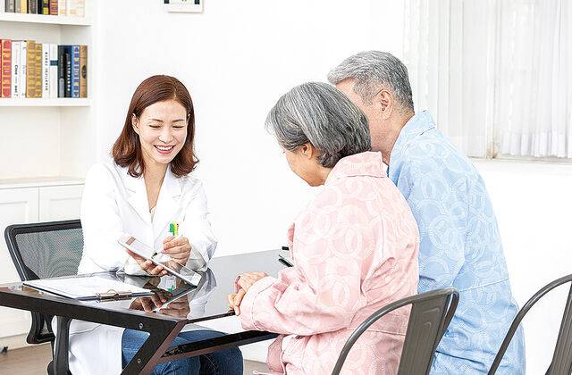 ‘국가건강검진’으로 기본 건강관리를 받아보자. 아이클릭아트