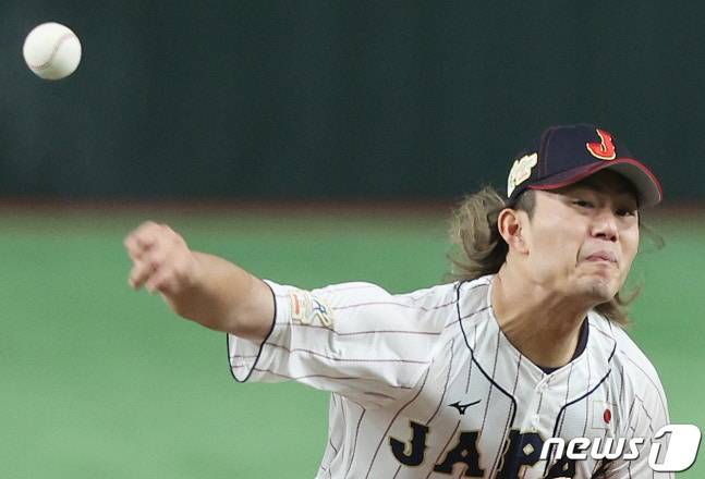 이마이 타츠야가 지난 2023년 11월 19일 오후 일본 도쿄돔에서 열린 '2023 아시아프로야구챔피언십(APBC)' 결승전에서 한국을 상대로 역투하고 있다. /사진=뉴스1