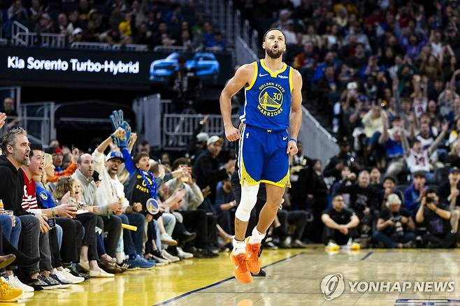 커리의 3점 슛 세리머니 [John Hefti-Imagn Images/로이터=연합뉴스]