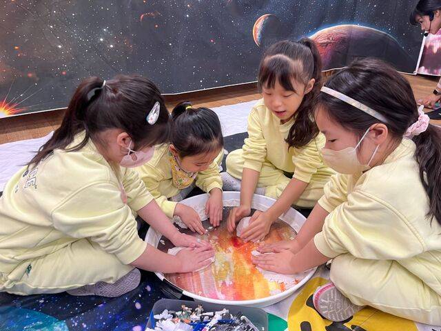 대구시교육청이 유치원 거점형 방과후 과정을 운영한다. 사진은 대구의 한 유치원에서 체험활동을 하고 있는 모습. 대구시교육청 제공