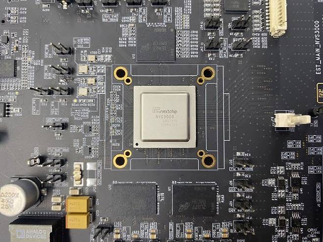 넥스트칩 차량용 반도체 이미지. (사진=넥스트칩)