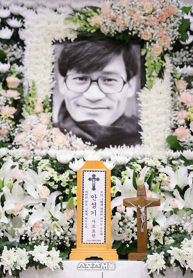 5일 별세한 故 안성기의 빈소가 서울성모병원에 마련됐다. 2026. 01. 05.  사진 | 사진공동취재단
