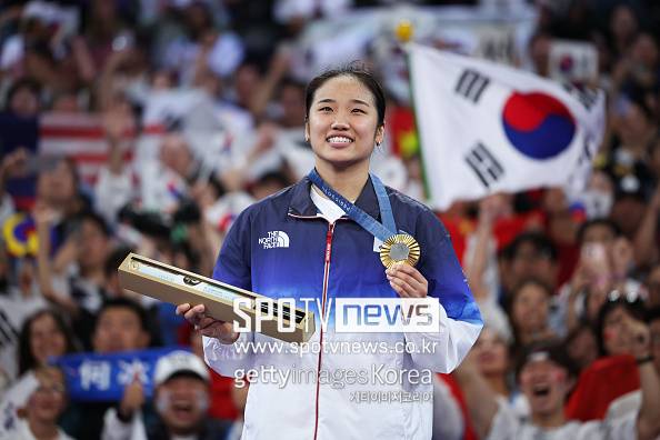 ▲ 배드민턴 소식을 전하는 '배드민턴 블라블라'는 "세계배드민턴연맹(BWF)는 심판이 점수를 업데이트한 뒤부터 '25초 샷 클록'을 적용하는 방안을 시험한다"라고 보도했다.