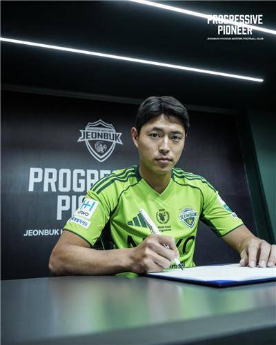 전북 유니폼 입은 김승섭 [전북 현대 제공. 재판매 및 DB 금지]