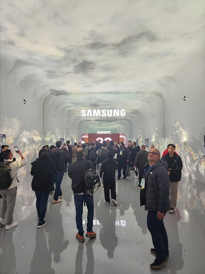 삼성전자 CES 단독 전시관의 'AI 갤러리' [촬영 조성흠]