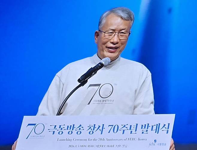 조봉희 지구촌교회 원로목사가 설교하고 있다.