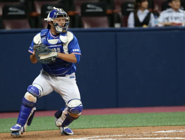 삼성 라이온즈 포수 시절 이지영. 삼성 제공