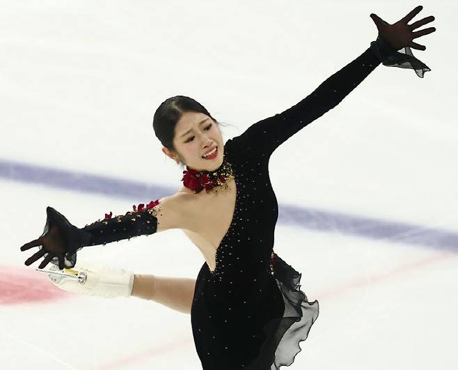 4일 서울 목동아이스링크에서 열린 제80회 전국남녀 피겨스케이팅 종합선수권대회 겸 국가대표 2차 선발전 여자 싱글 프리스케이팅에서 이해인(고려대)이 연기를 펼치고 있다. 사진=연합뉴스