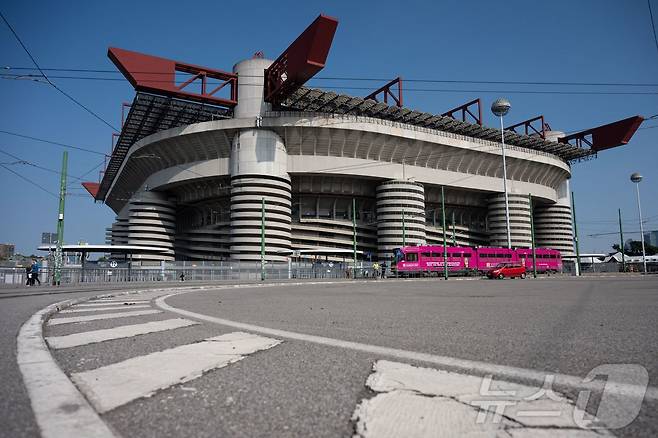 2026 밀라노·코르티나담페초 동계 올림픽 개회식이 열리는 산 시로 스타디움.ⓒ AFP=뉴스1