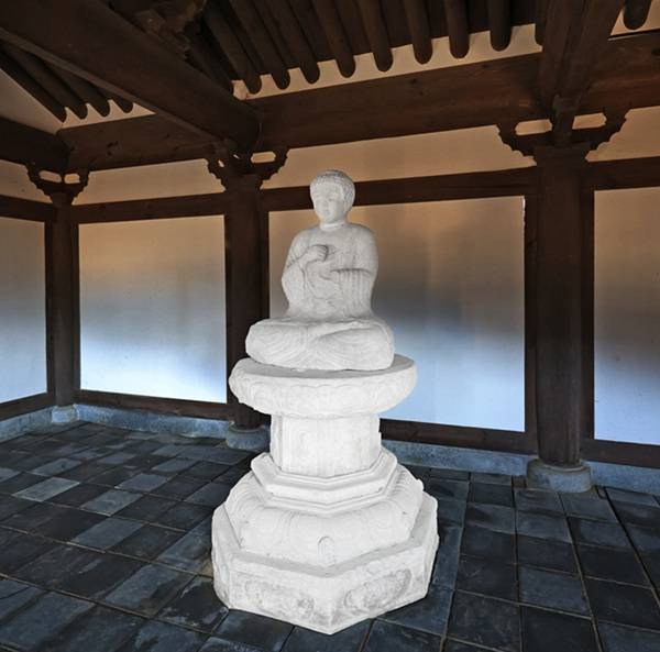 임실 진구사지 석조비로자나불좌상