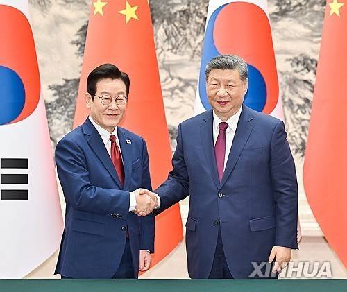 이재명 대통령(좌)과 시진핑 중국 국가주석 [신화 연합뉴스 자료사진. 재판매 및 DB금지]