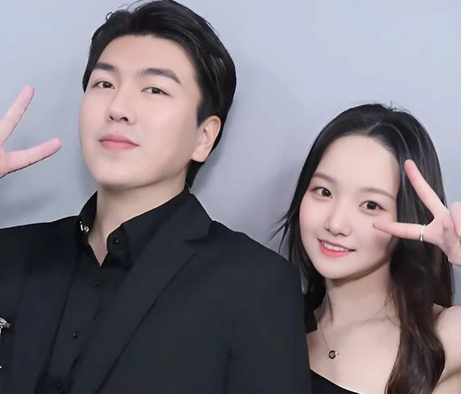 김동준(왼쪽)과 유백합. 사진|유튜브캡처