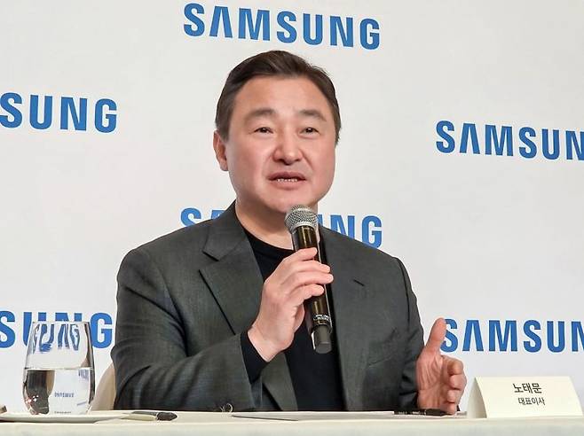 삼성전자 노태문 대표이사 겸 DX부문장이 세계 최대 전자·IT 전시회 ‘CES 2026' 개막을 앞둔 5일(현지시간) 미국 라스베이거스에서 기자간담회를 진행하고 있다. 삼성전자 제공