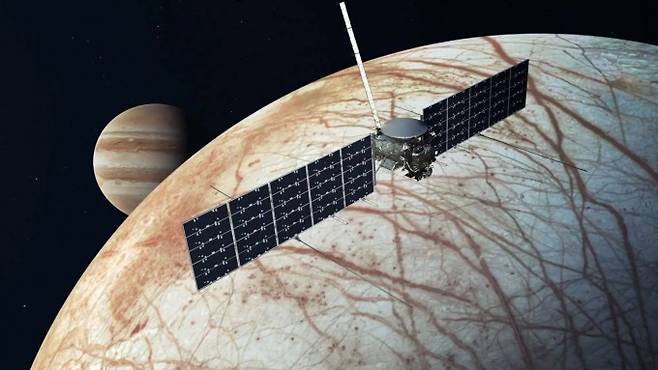 NASA 유로파 클리퍼 탐사선의 콘셉트 일러스트. NASA/JPL-Caltech 제공