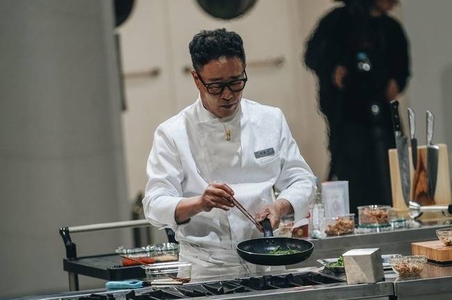 Lim Sung-geun appears in "Culinary Class Wars" (Netflix)