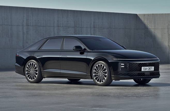 성공하면 타는 임원용 그랜저는 검은색이 대세 [사진출처=현대차]