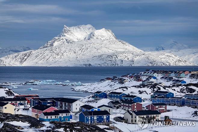 그린란드 수도 누크와 세르미치아크산 [AFP 연합뉴스 자료사진. 재판매 및 DB 금지]