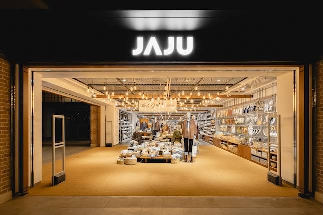 신세계까사가 운영하는 자주 파미에스테이션점. / 사진=신세계까사