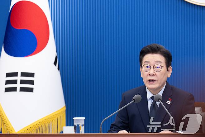 이재명 대통령이 8일 청와대에서 열린 수석보좌관회의에서 발언하고 있다. ⓒ News1 이재명 기자